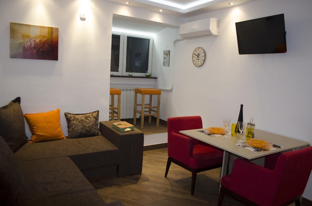 Nikola'S Apartment Белград Экстерьер фото